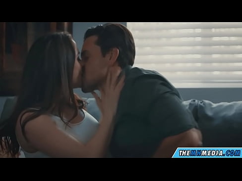 ❤️ 浪漫的性爱,有一个好的胸脯的妈妈 ❤️ Porno ❌️